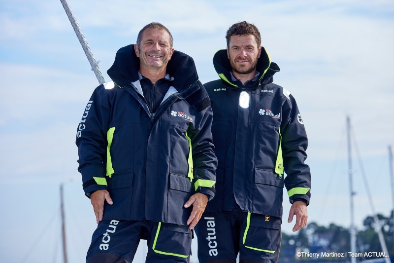 Yves Le Blevec, skipper d'Actual Ultim 3 et Anthony Marchand, skipper remplaçant ©Th.Martinez : Yves Le Blevec, skipper d'Actual Ultim 3 et Anthony Marchand, skipper remplaçant ©Th.Martinez © Th.Martinez